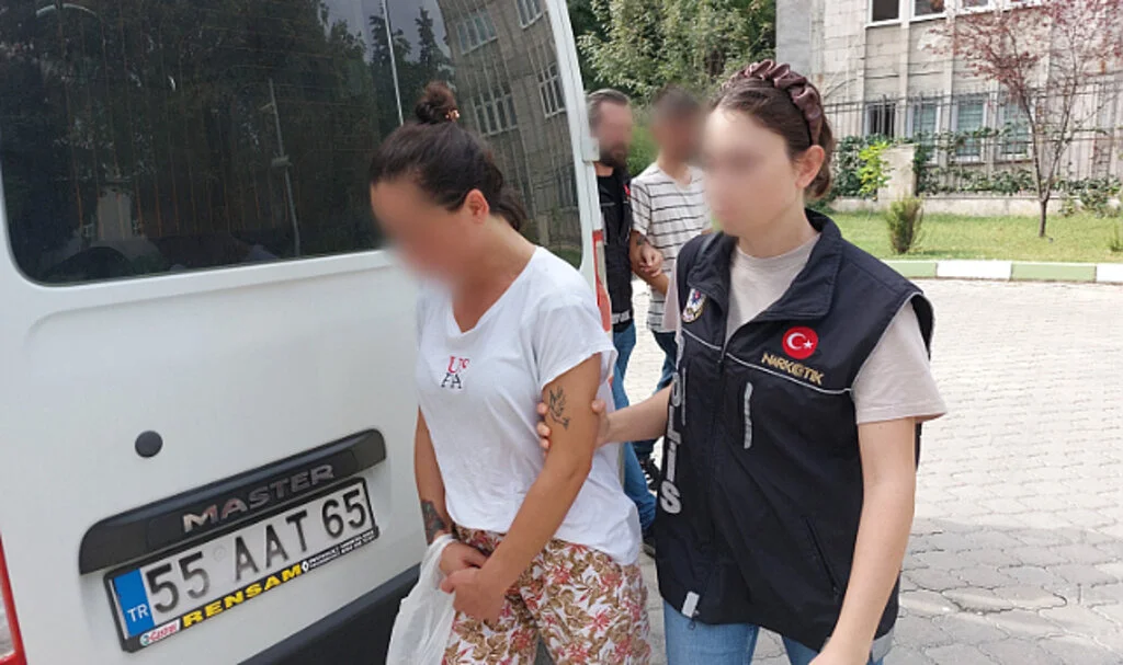 Samsun'da 3 kişi uyuşturucu ticaretinden tutuklandı