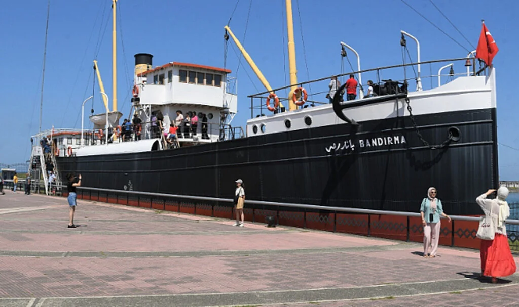 Samsun'da Bandırma Müze Gemisi 276 bin ziyaretçiyi ağırladı