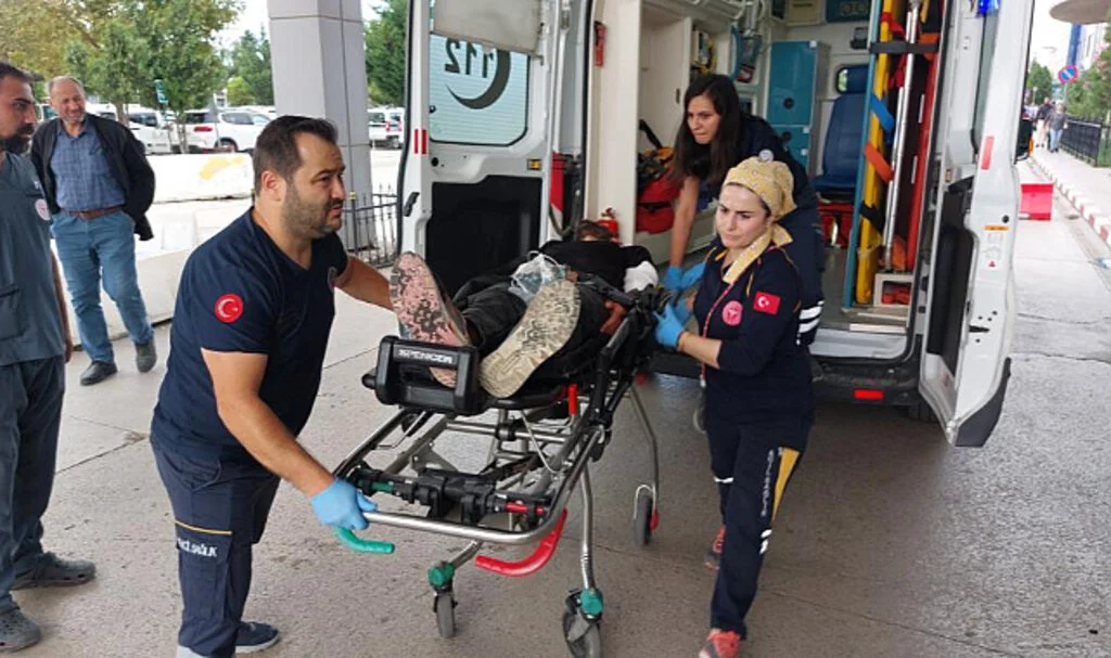 Samsun'da Bıçaklı Kavga: 3 Yaralı
