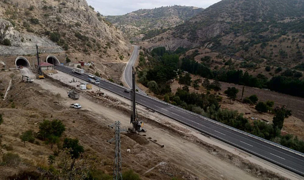 Samsun'da Boğaziçi Viyadüğü'ndeki Çalışma 2024'te Bitecek
