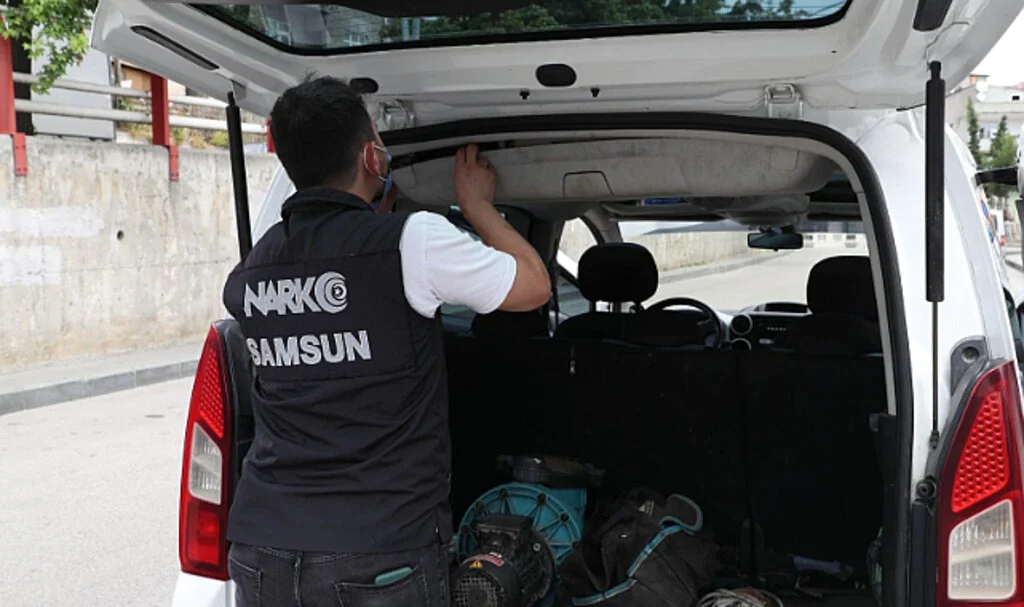 Samsun'da çeşitli suçlardan aranan 18 kişi yakalandı