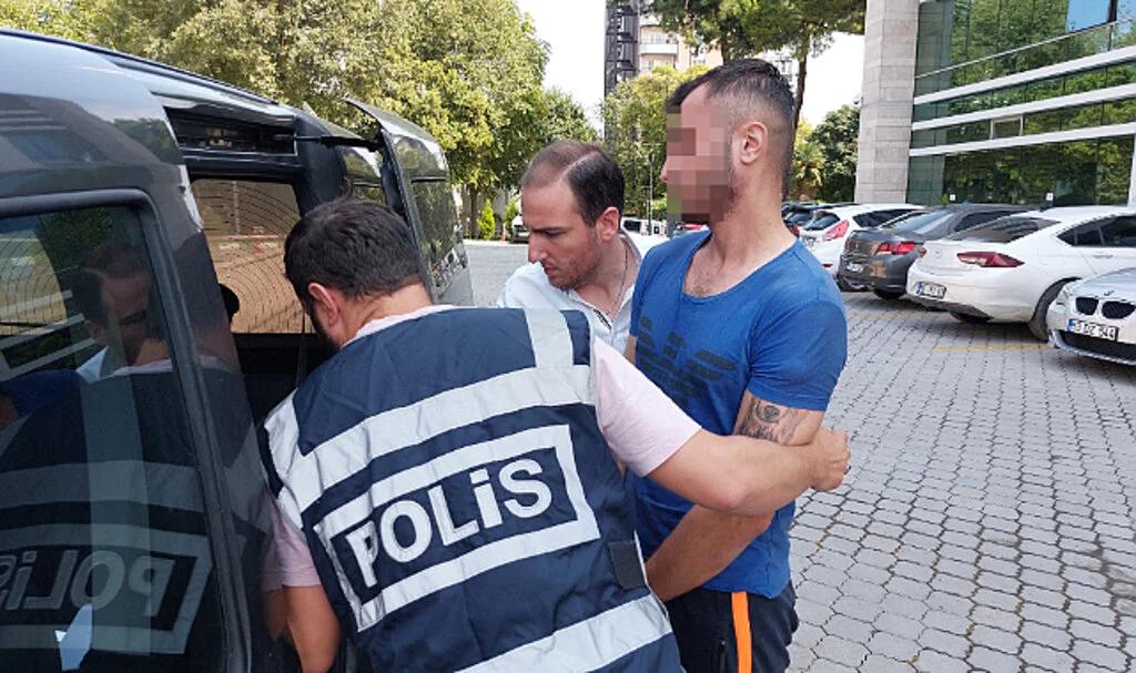 Samsun'da İçkili Restoran Önündeki Cinayet Şüphelisi Tutuklandı
