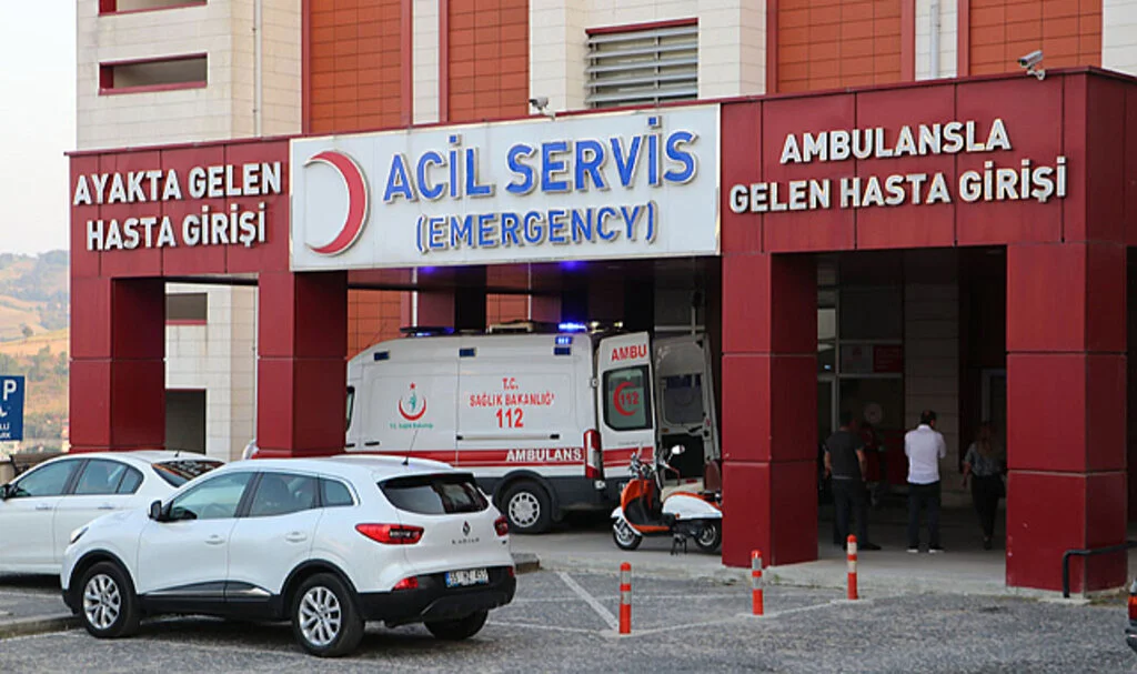 Samsun'da Kamyonun Kasasından Düşen Orman İşçisi Yaralandı