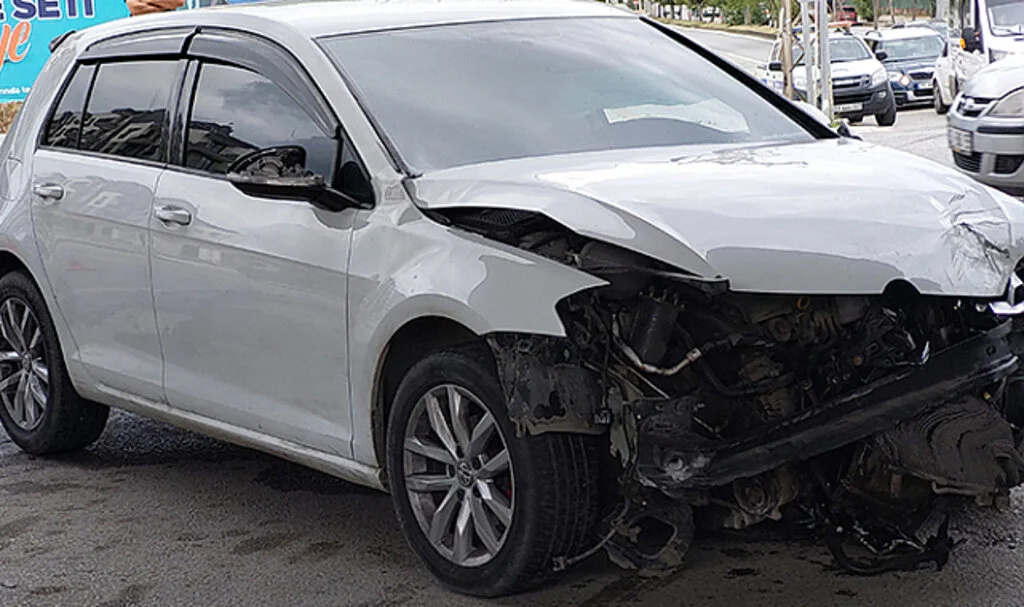 Samsun'da Kavşakta Kaza: 2 Yaralı 