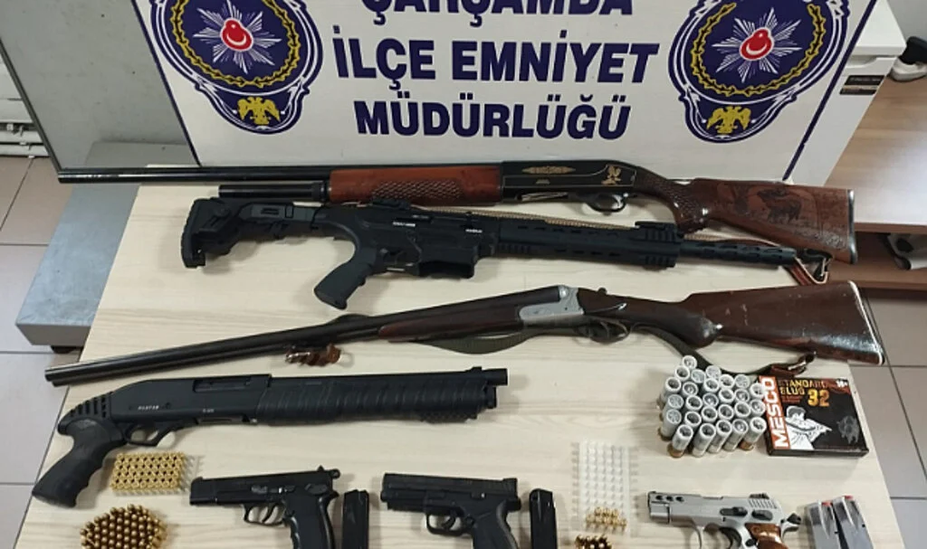 Samsun'da magandalar sanal devriyeye takıldı 