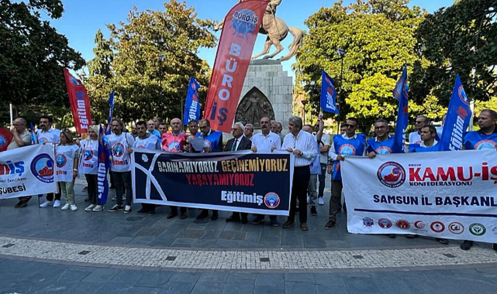 Samsun'da 'Öğretmenler Geçinemiyor' İsyanı  