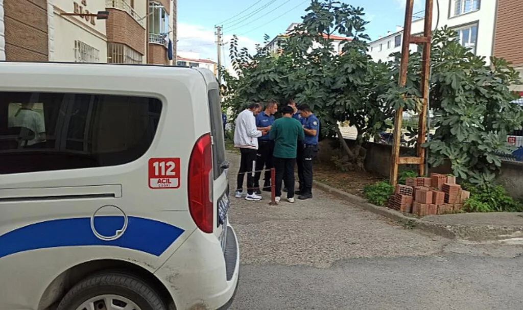 Samsun'da Önce Annesini ve Ablasını Darp Etti, Sonra Ağabeyinin Kayınbiraderini Bıçakladı