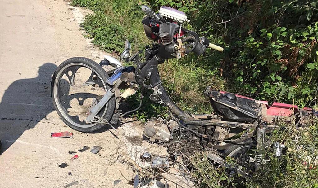 Samsun'da taksi ile motosiklet çarpıştı! 1 yaralı...