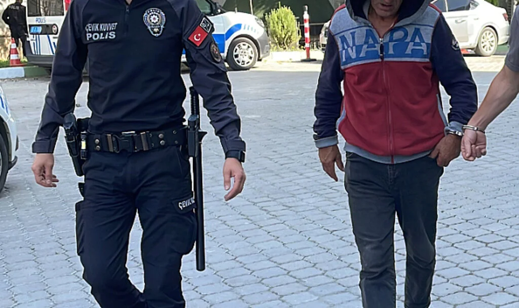 Samsun'da yolcu otobüsünde uyuşturucu ile yakalanan zanlı tutuklandı