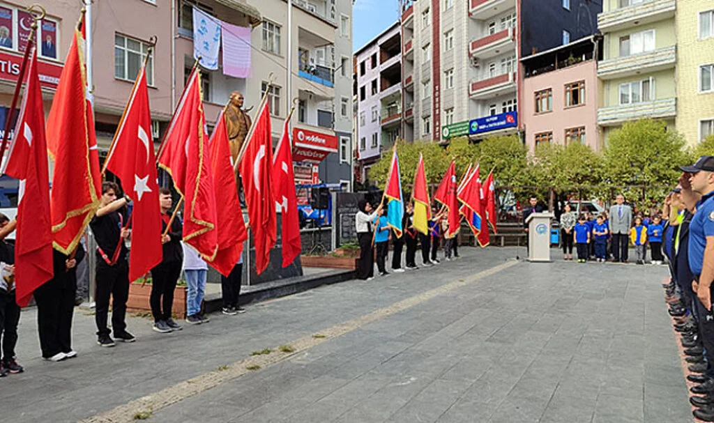Samsun'un İlçelerinde Yeni Eğitim Öğretim Yılı Başladı