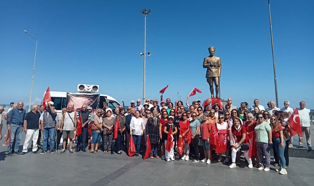 Samsun Yakakent İlçe Başkanlığı'ndan CHP 100. Yaşında Kutlaması 