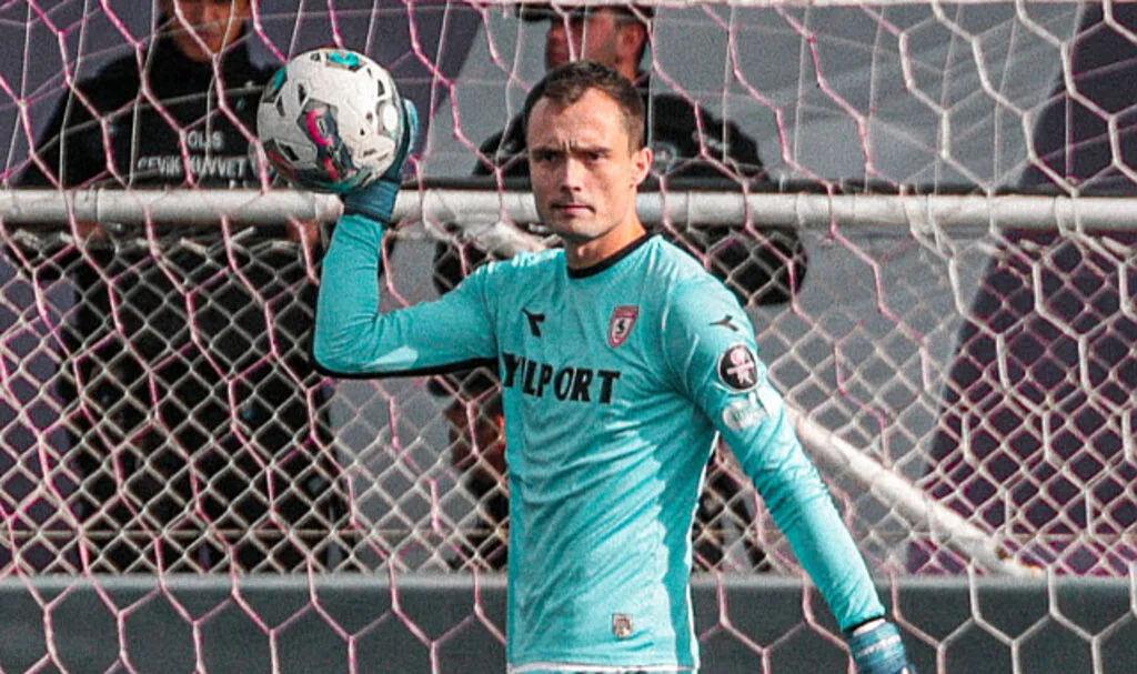 Samsunspor'da Szumski Antalyaspor maçında oynayacak mı?