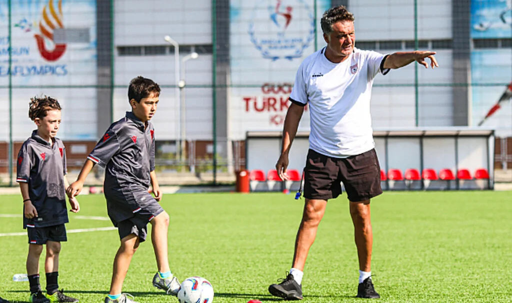 Samsunspor geleceğin yıldızlarını yetiştiriyor