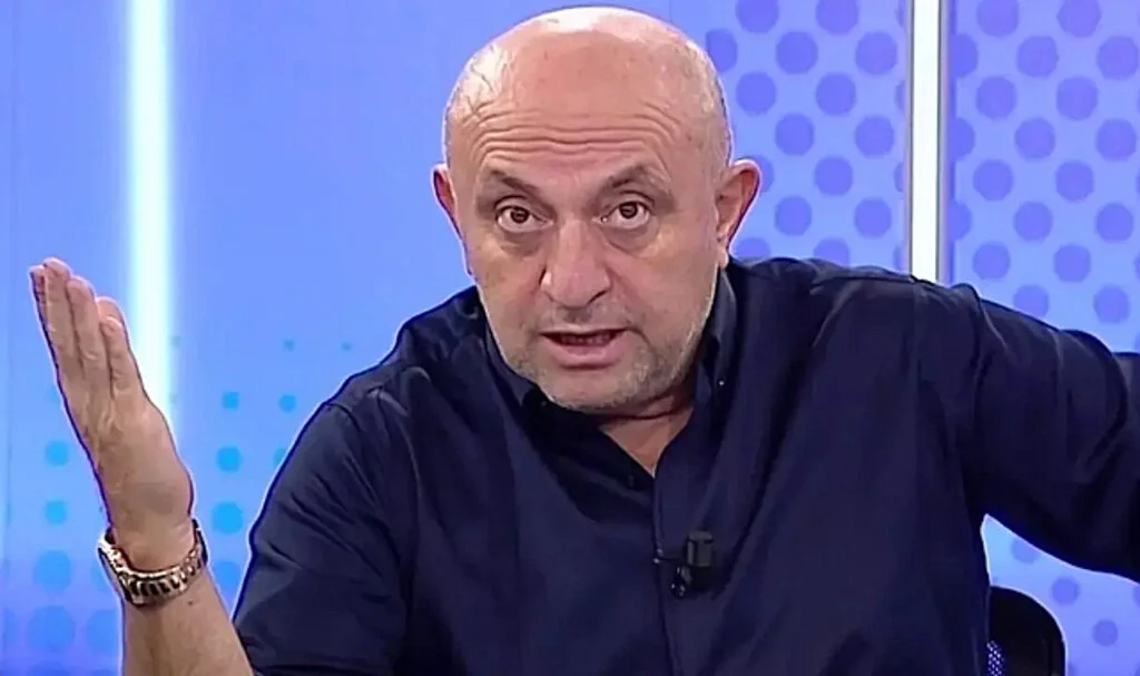 Sinan Engin'den tepki çeken hareket! Galatasaray-Samsunspor maçını değerlendirirken...