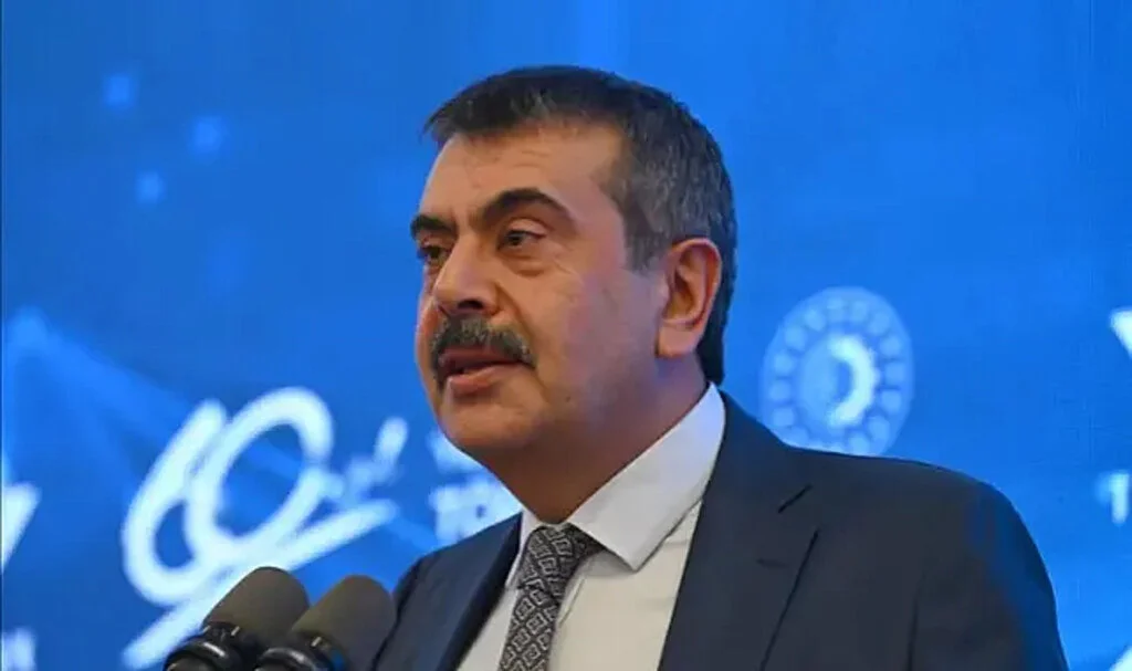 SON DAKİKA | Bakan Tekin 'Önümüzdeki Hafta Paylaşacağız' Diyerek Duyurdu! "En Az 10 Yıllık Bir Öğretmenin Bir Test Sınavı ile..."