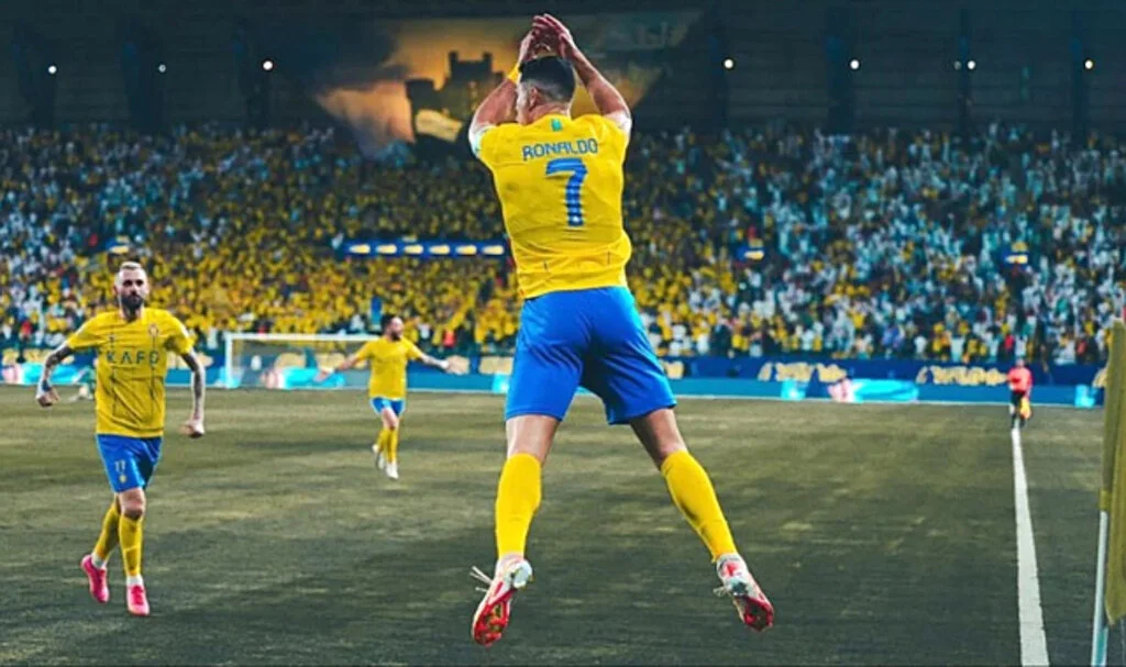 Suudi Arabistan'da 7 Gollü Çılgın Maç! Ronaldo Kendisine ''Yaşlandın'' Diyenlere Sahada Cevap