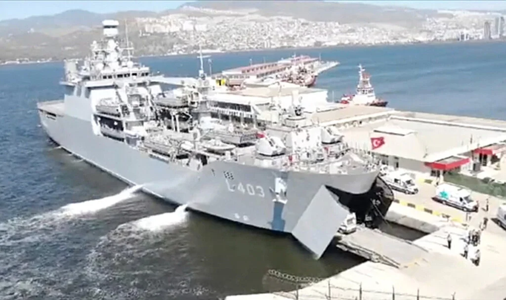 TCG Sancaktar ve TCG Bayraktar Selden Etkilenen Libya'ya Ulaştı