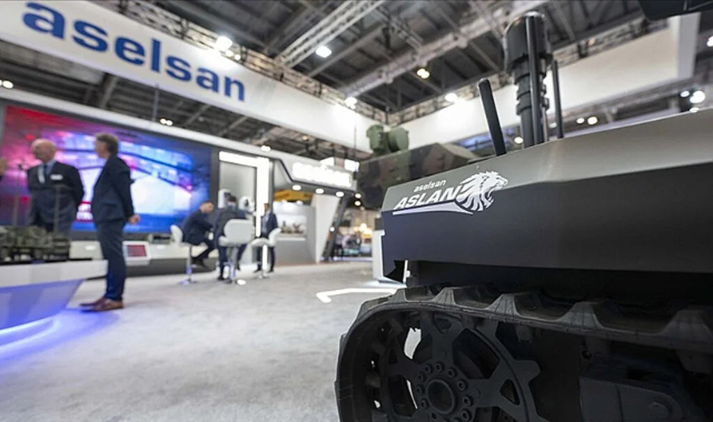 Türk Savunma Sanayisi, İngiltere'de Düzenlenen DSEI 2023 Fuarı'nda Gücünü Gösterdi