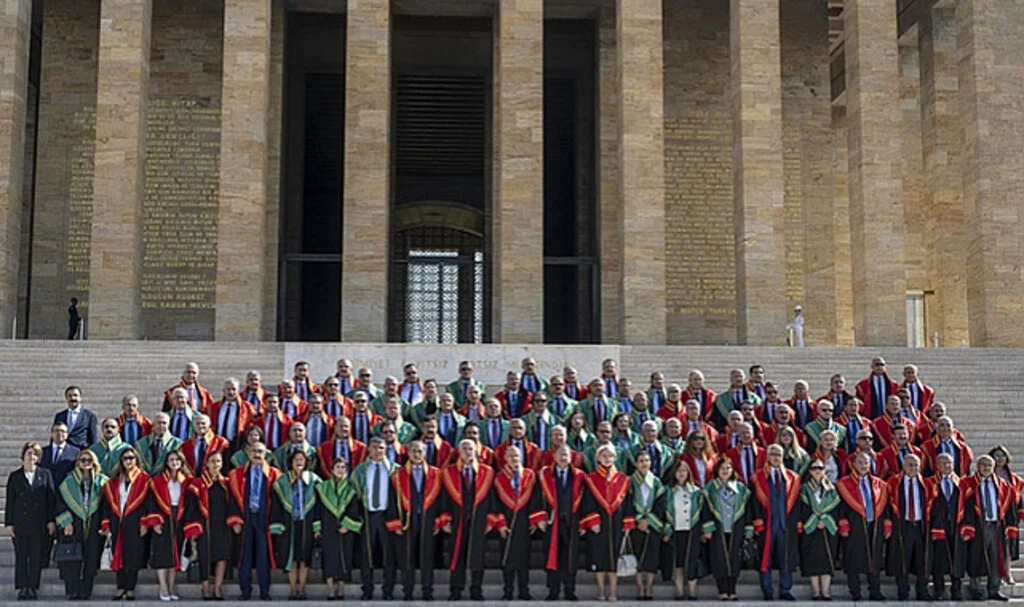 Yargıtay üyeleri adli yıl açılışı dolayısıyla Anıtkabir'i ziyaret etti