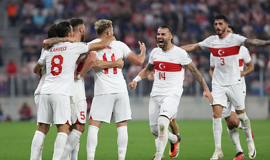 A Milli Futbol Takımı, Avrupa Şampiyonası bileti için Letonya karşısında