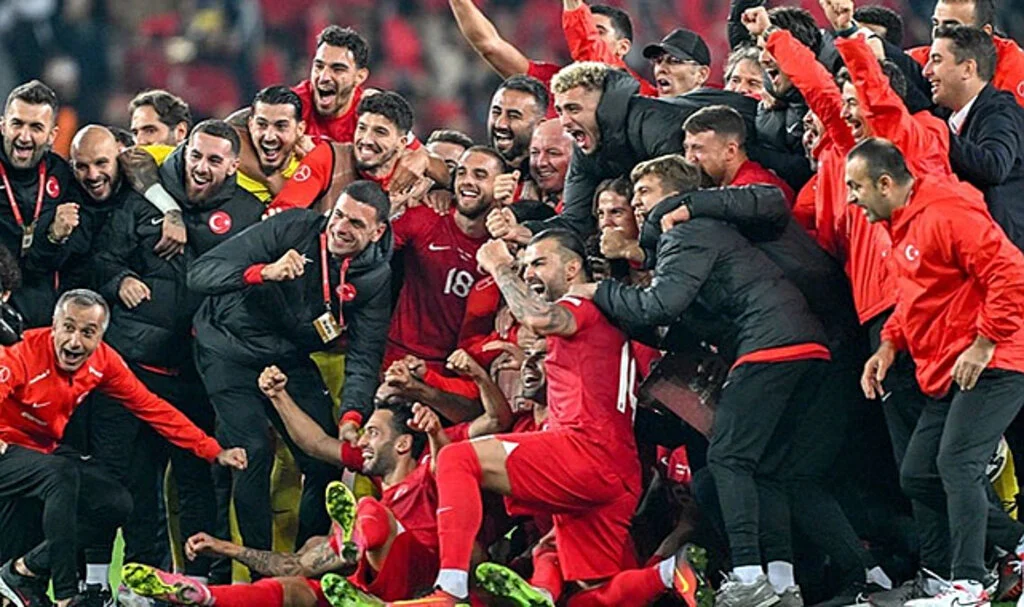 A Milli Takım'da mikrofonun başına geçen Kuntz'a laf çarptırdı! Hakan Çalhanoğlu hariç