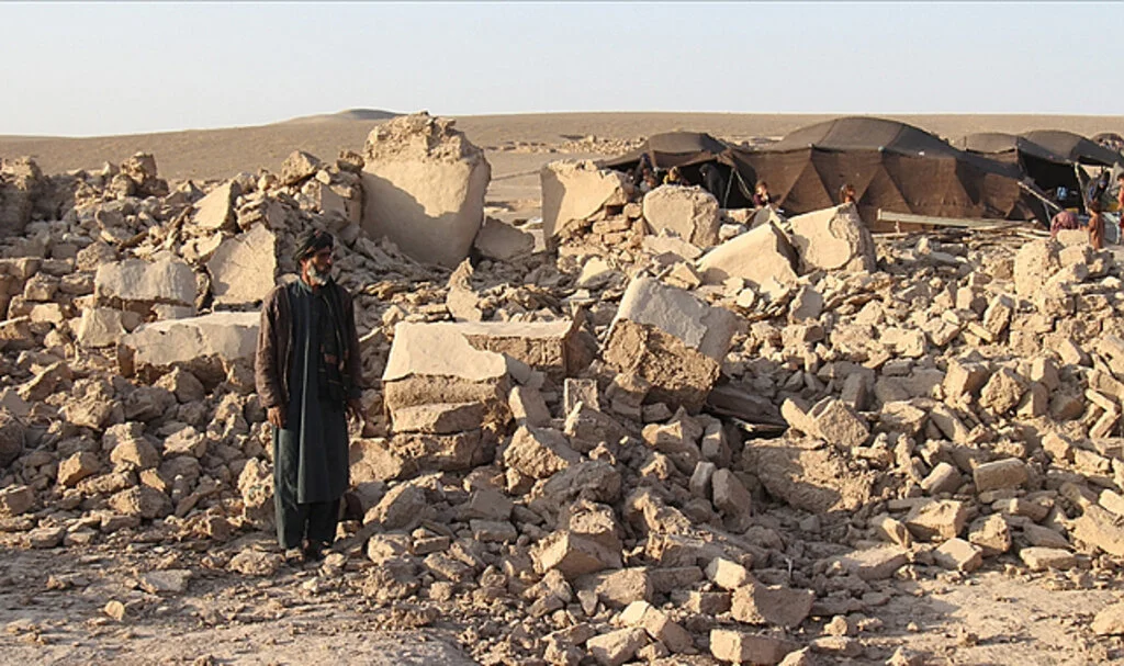 Afganistan'da art arda 6,3 ve 5,4 büyüklüğünde depremler meydana geldi