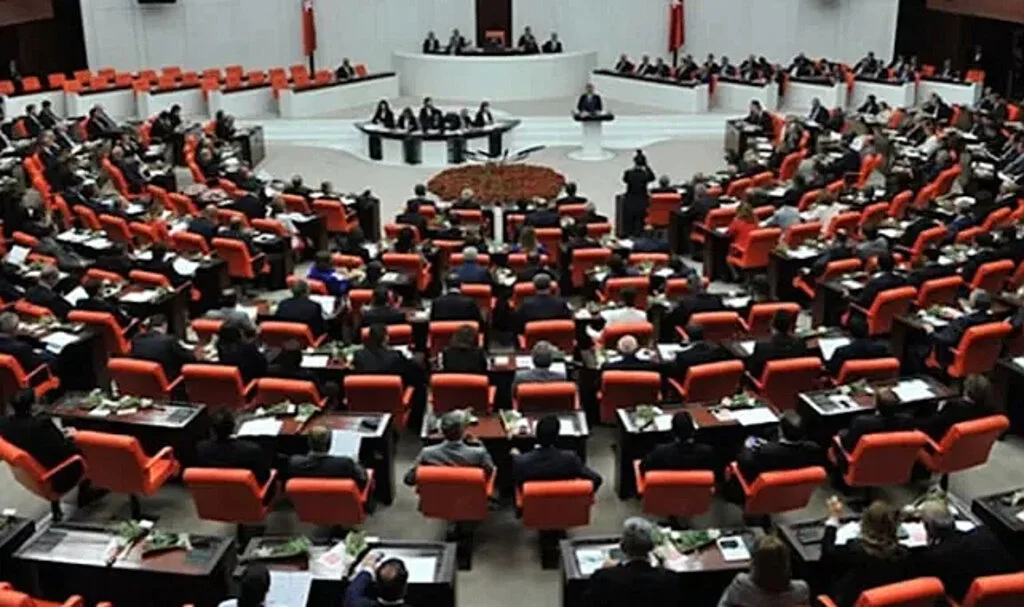 AK PARTİ, CHP, MHP, YSP, İYİ Parti ve Saadet Partisi o önergede anlaştı