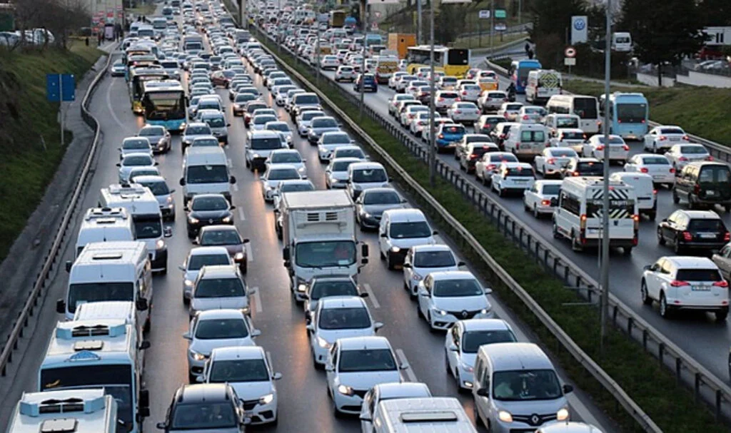 Araç sahiplerine kışlık bakım uyarısı: Yapılmazsa ciddi maliyetlere neden olabilir