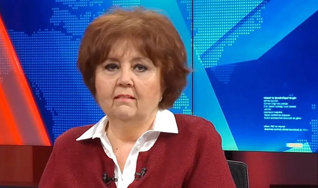Ayşenur Arslan'ın Programı Yayından Kaldırıldı