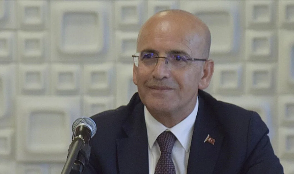 Bakan Şimşek'ten ihracatçılar ve reel sektöre Hazine garantili yeni destek paketi müjdesi