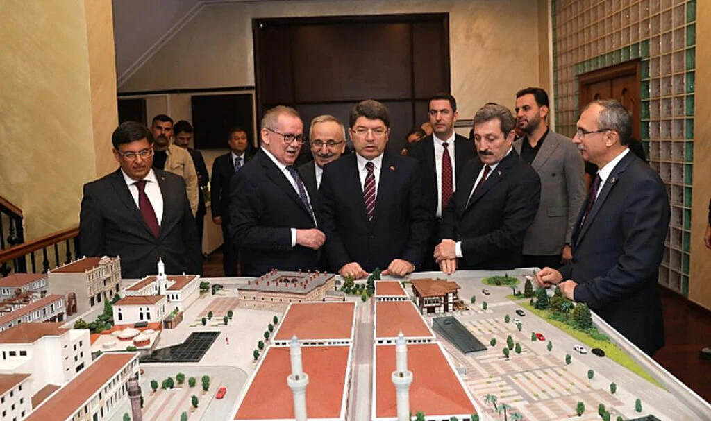 Bakan Tunç: “Samsun’un giderek güzelleştiğini görmekten mutlu olduk”