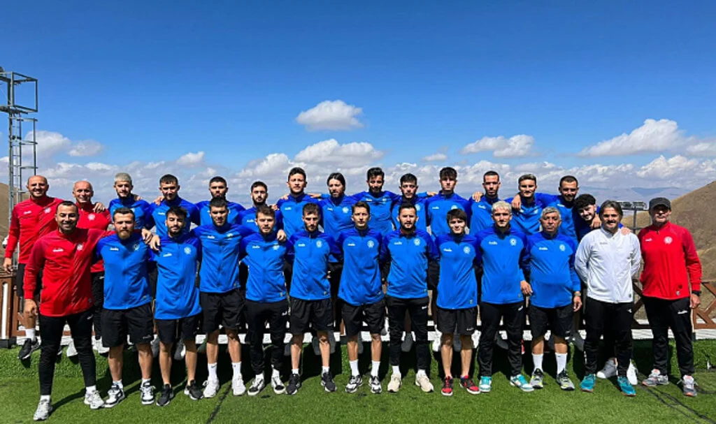 BAL'da Perde Açılıyor