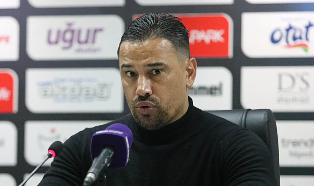 Başakşehir'de Çağdaş Atan'dan Samsunspor maçı sonrası açıklama: “Maçın hakkı beraberlikti”