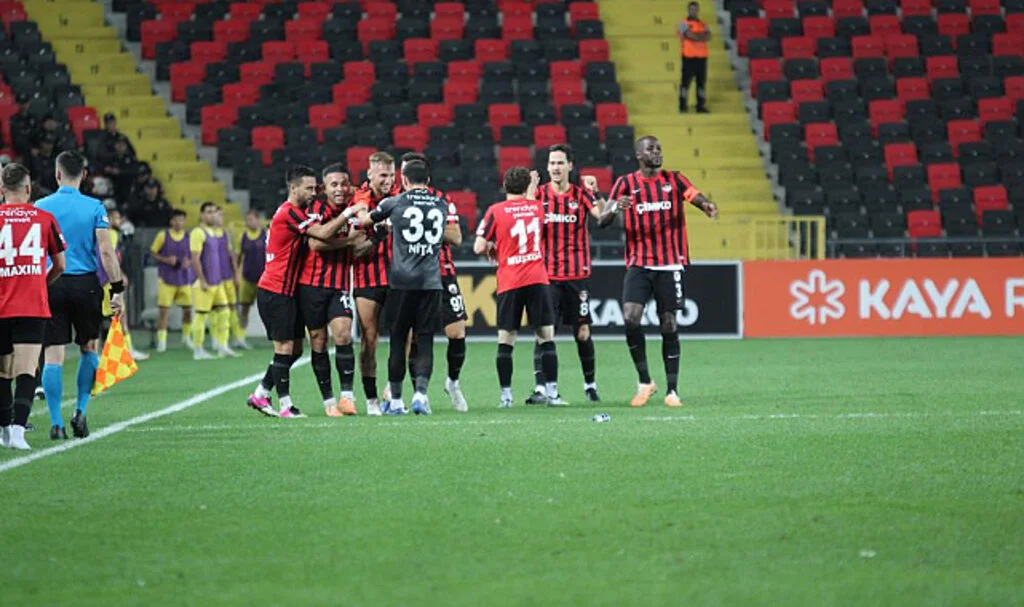 Başakşehir ile Gaziantep FK, 19. Randevuda