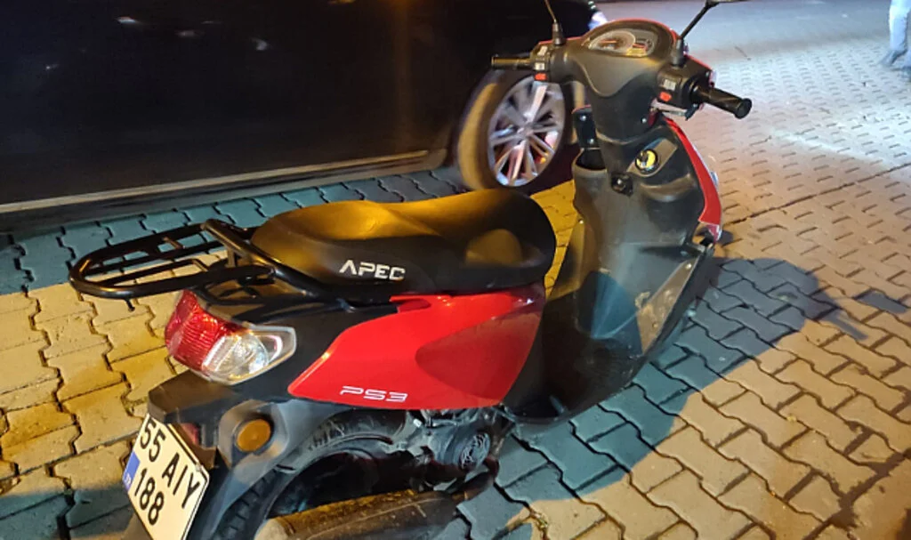 Çarşamba'da Otomobille Çarpışan Motosiklet Sürücüsü Yaralandı