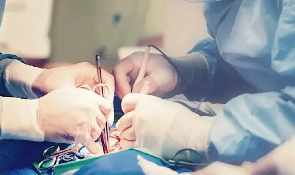 Çorum'da Ameliyat parası alan doktor tutuklandı