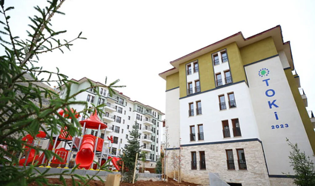 Elbistan'da Cumhuriyet'in 100. yılına özel 126 konut teslim edilecek