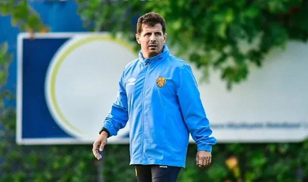 Emre Belözoğlu ilk maçına çıkacak