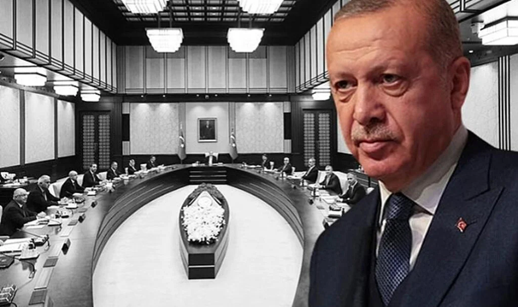 Erdoğan 'İlk Kabine toplantımızdan sonra yeni müjdemizi açıklayacağız' demişti... Tarih belli oldu! Gözler emekli maaşlarıyla ilgili çalışmada