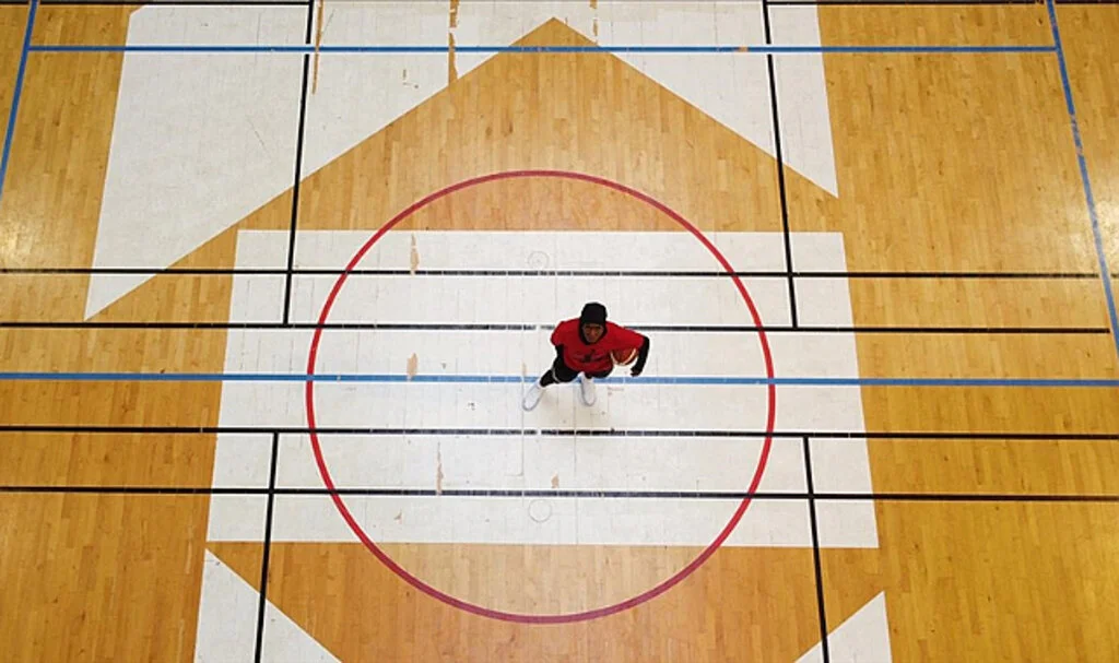 Fransa'da basketbolcular için başörtüsü serbestliğinden yana olan kulüplere yardım verilmeyecek