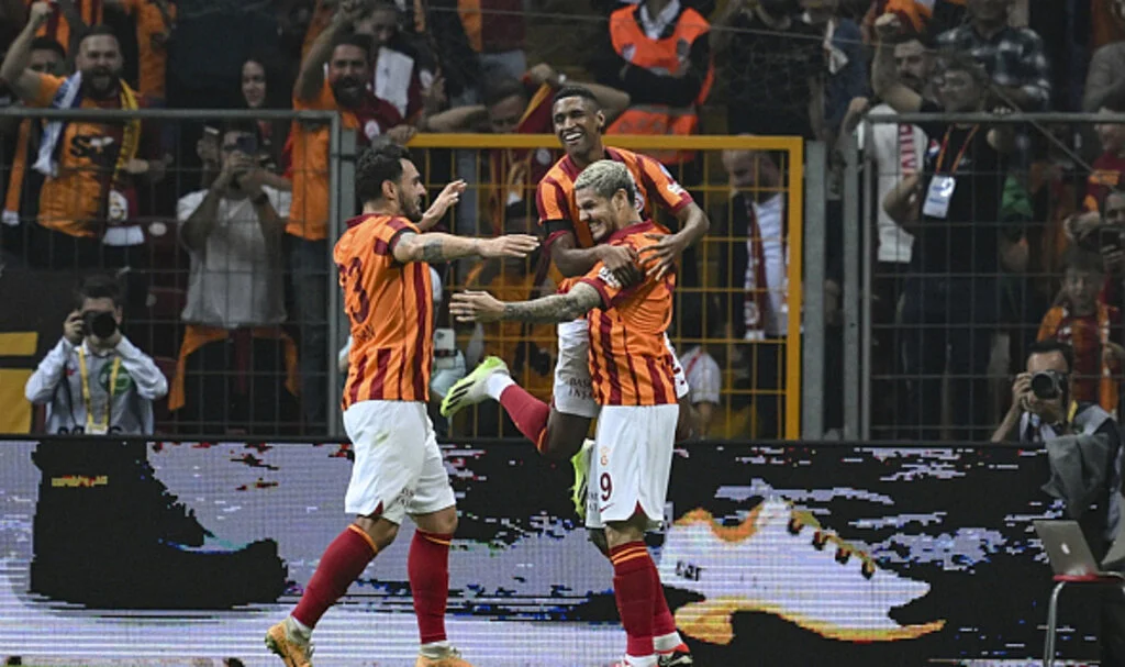 Galatasaray, Beşiktaş'ı 2 golle yendi