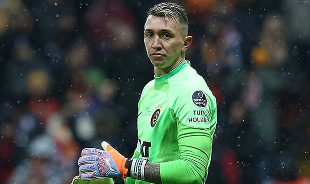 Galatasaray'da Muslera kararı verildi