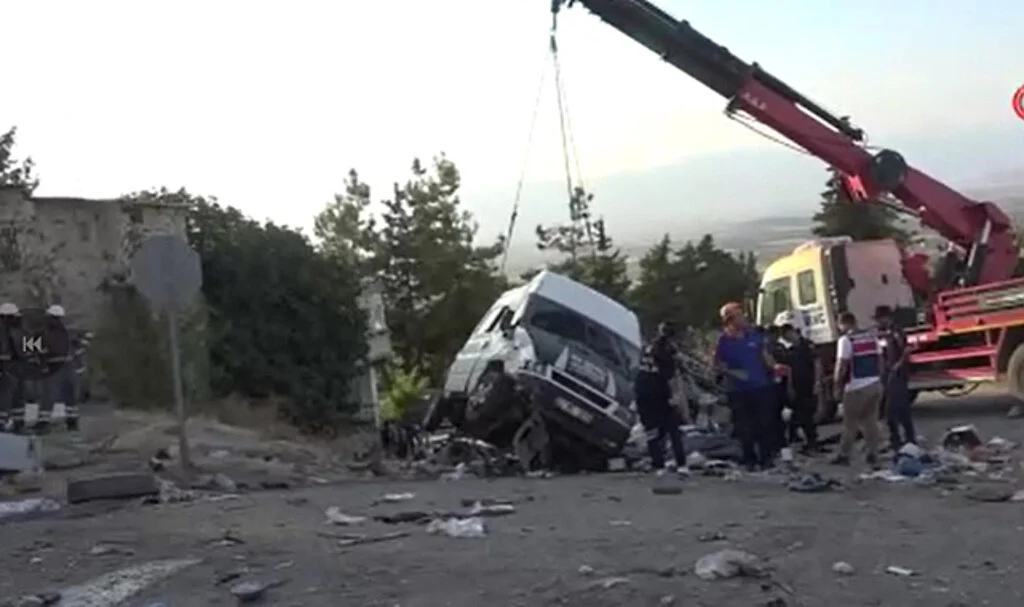 Gaziantep’te Katliam Gibi Kaza: 5 Ölü, 5’i Ağır 17 Yaralı
