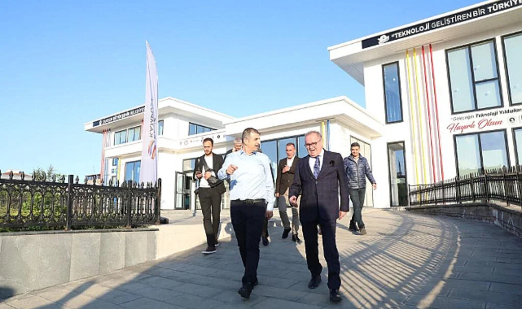 Haluk Bayraktar, SBB’nin projelerini inceledi