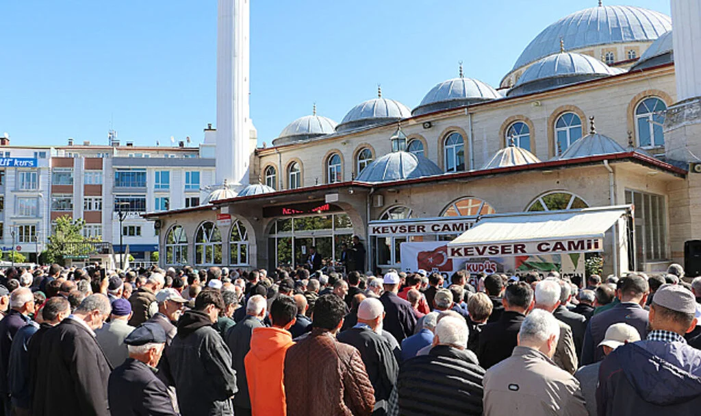 Havza'da, Hayatını Kaybeden Filistinliler İçin Gıyabi Cenaze Namazı Kılındı