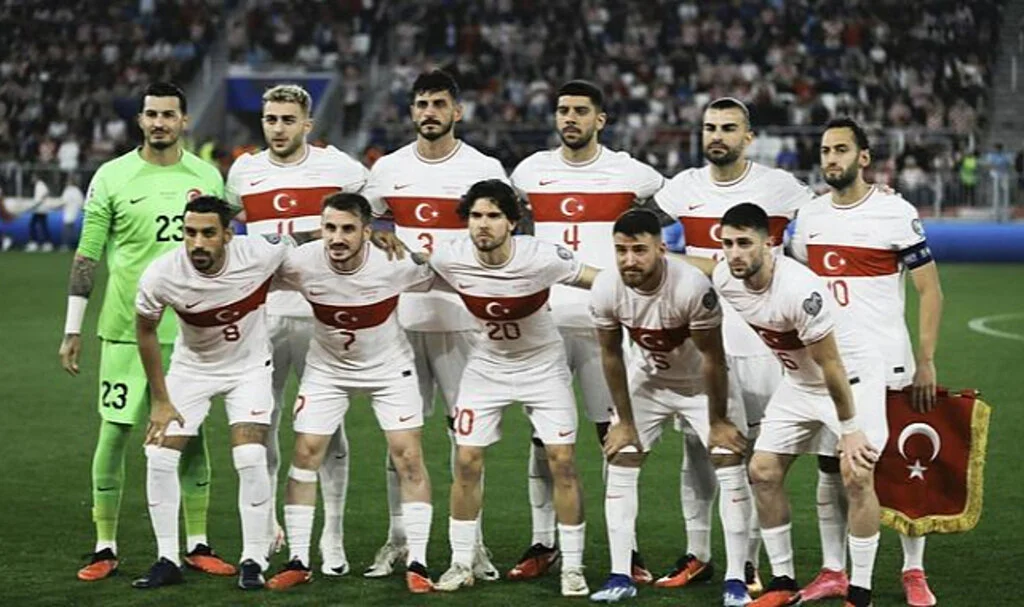 Hırvatistan maçının yıldızı İsmail Yüksek için olay yorum! 'Real Madrid Başkanı'na mesaj yağmıştır!'