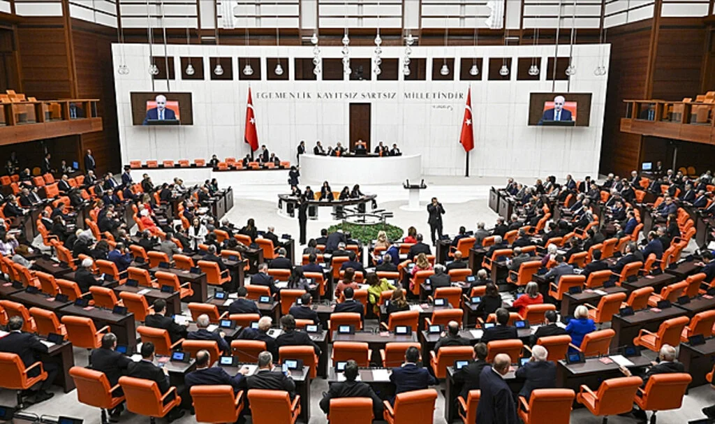 Meclis bu hafta Irak ve Suriye tezkereleri için mesai yapacak