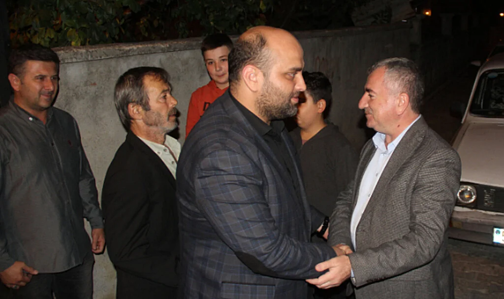 MHP Havza'dan Belediye Başkanı Sebahattin Özdemir’e taziye ziyareti 