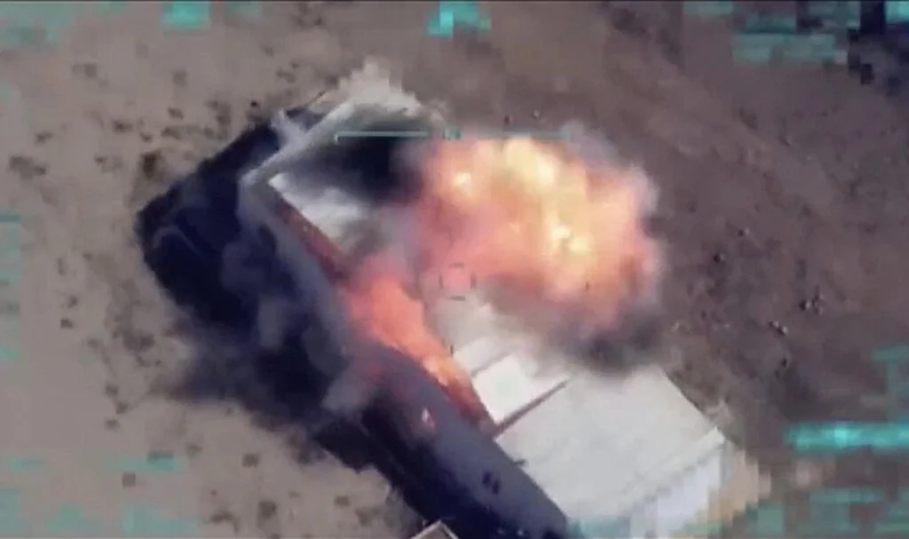 MİT, terör örgütü PKK/YPG'nin Suriye'deki mühimmat depoları ve saldırı birimlerini vurdu