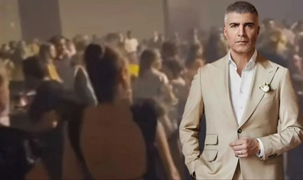 Özcan Deniz, dünkü konserinde 100. Yıl Marşı'nı okumadığı için seyirciler tarafından yuhalandı
